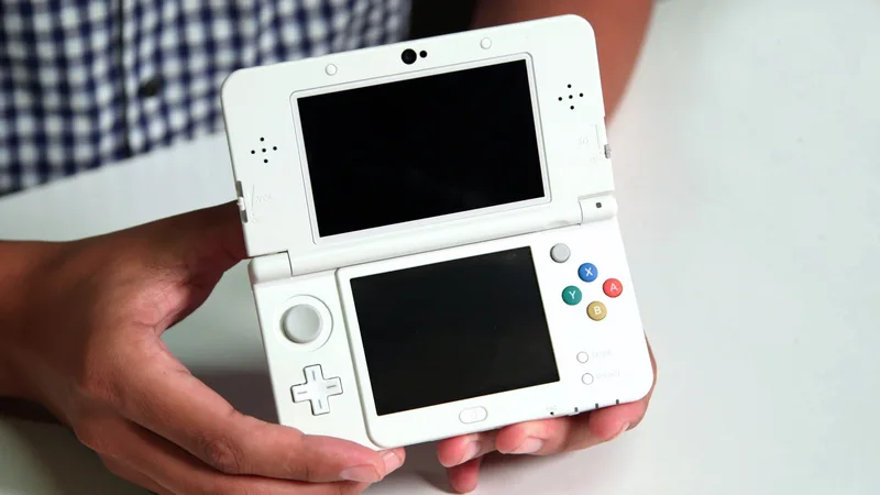 New Nintendo 3DS (Weiß) Bild 3